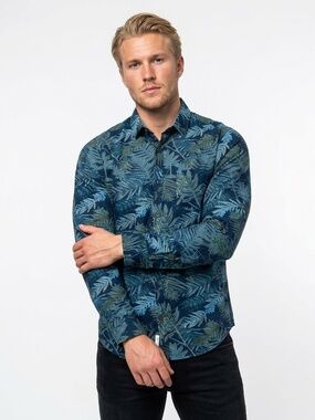 Norwegian Brand | Moods of Norway | Men's Blue Leaves Abstract Print Shirt | M